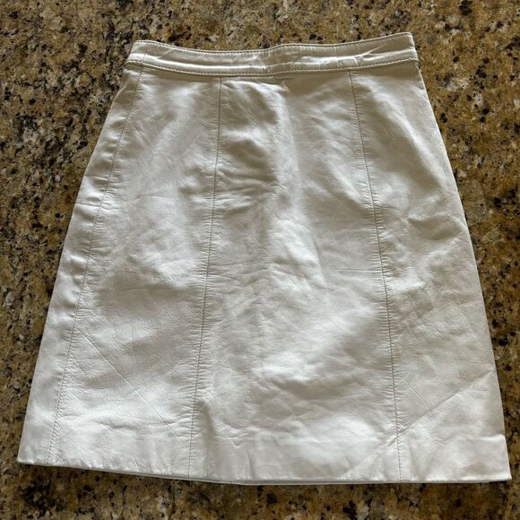 Vintage White Real Leather‎ Pencil Lined Skirt Bermans size 6 - Picture 1 of 9